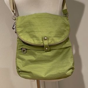 Baggallini Flap Zip and magnet Crossbody Bag